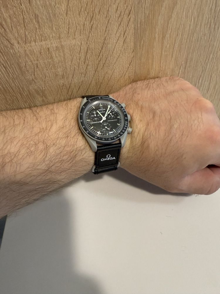 Часы Omega swatch mission to the moon