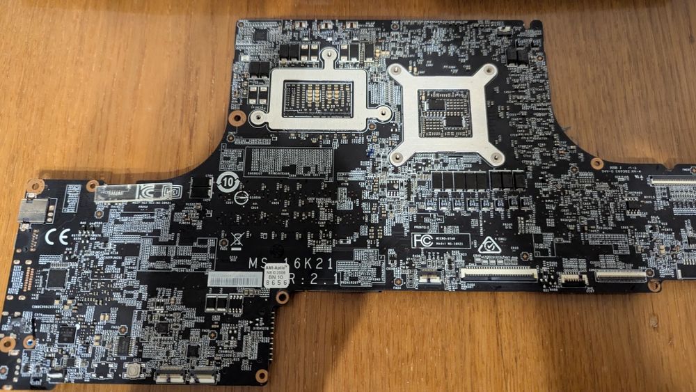 Материнська плата MSI  ms16k2 cpu  Intel i7 - 7920HQ  GPU Quadro p3000