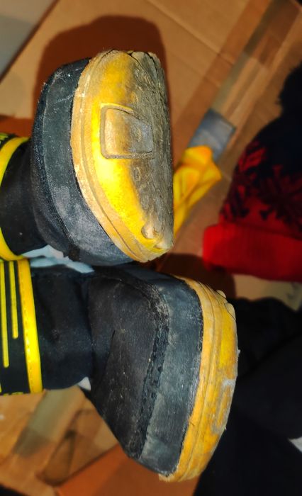 Ботинки зимние на мальчика 24р.