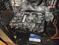 Продам робочу відеокарту GTX 1650 4 GB DDR6 OC