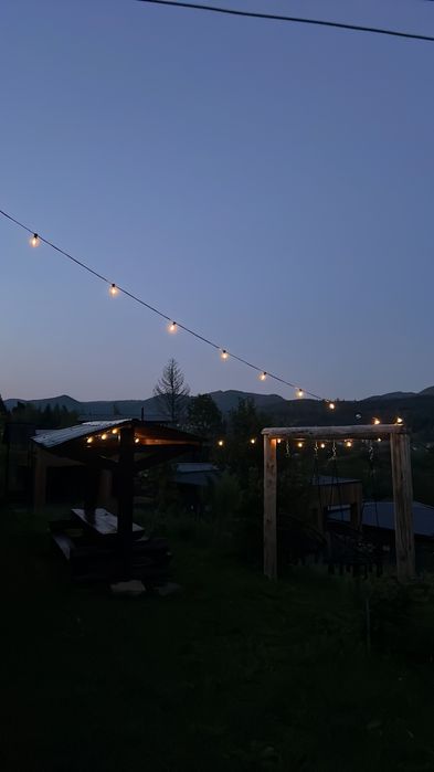 Вулична гірлянда з сонячною батареєю. Ретро гірлянда