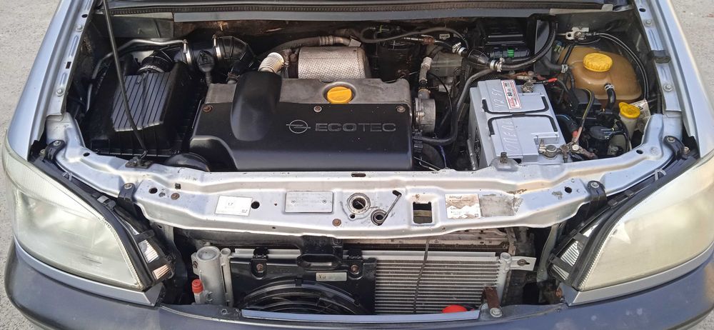 Мінівен Opel Zafira 2.00 л дизель 7 місць,