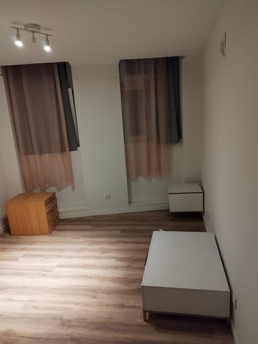 Alugo quarto  na zona da asprela perto hospital sao joao