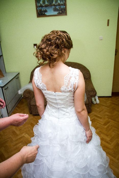 Prześliczna wygodna suknia ślubna rozmiar S 36/38 wzrost 160cm