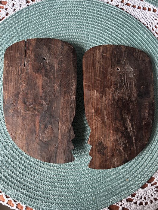 Afrykańskie płaskorzeźby z hebanu