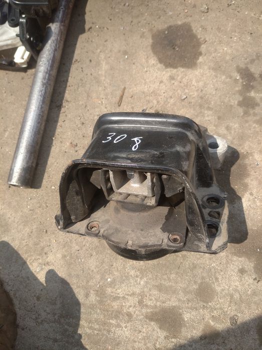Подушка двигуна Peugeot 308 1,6 бензин EP6