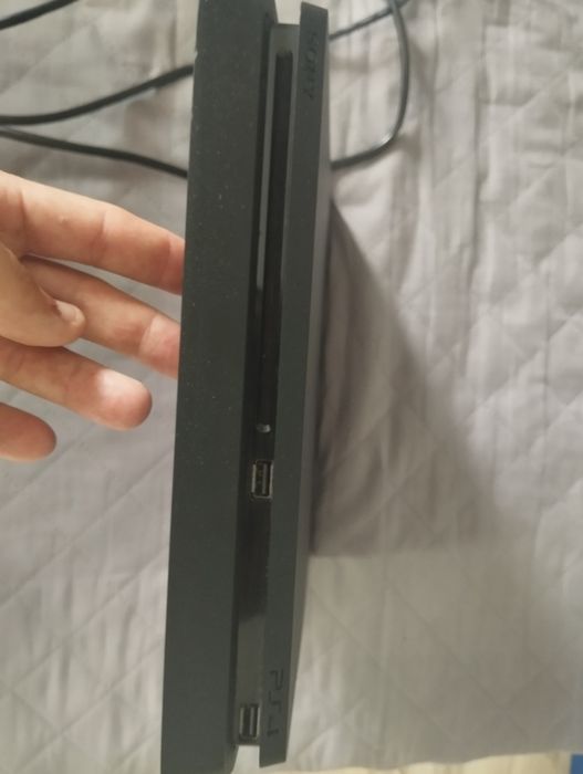PlayStation 4 Slim 1TB