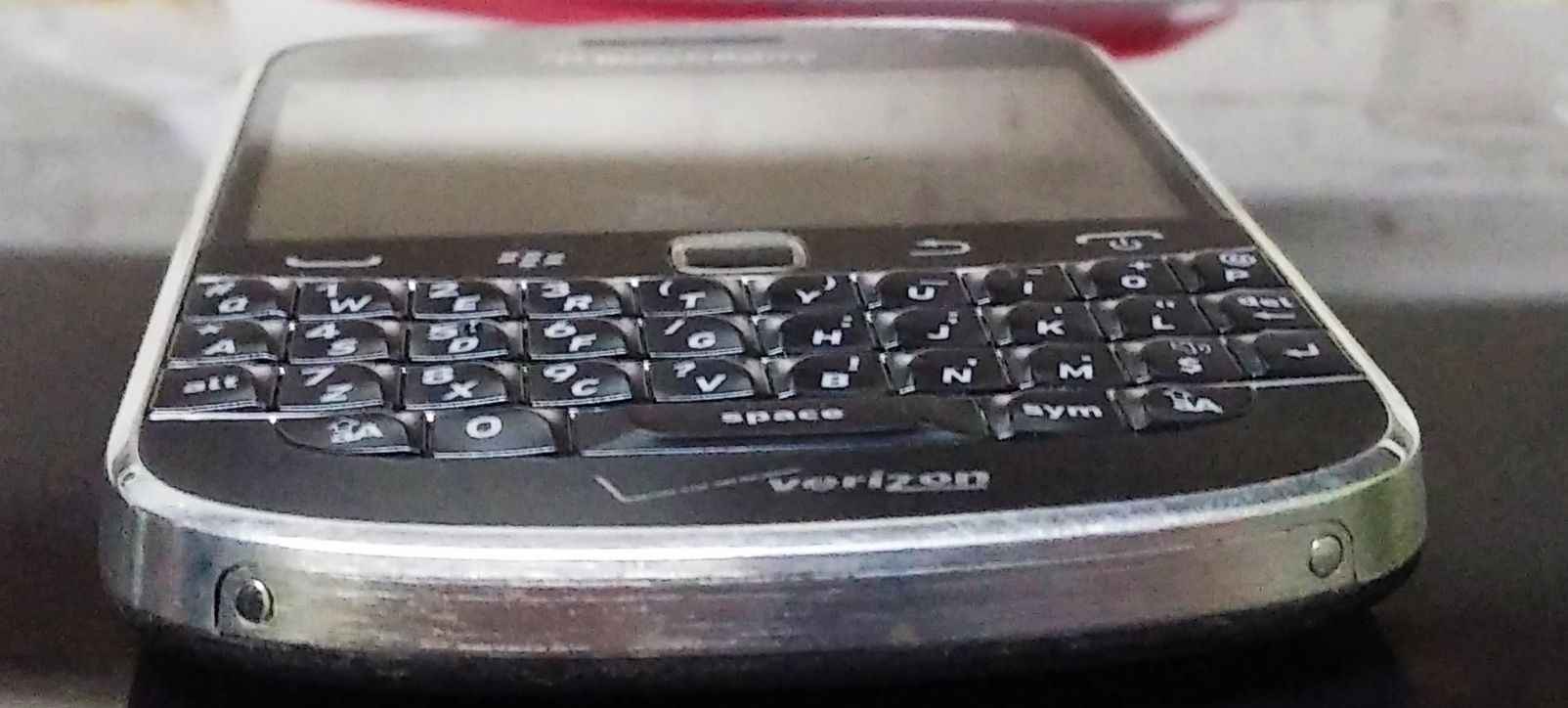 Продам телефон  BlackBerry Bold Touch 9930 , в рабочем состоянии, цена