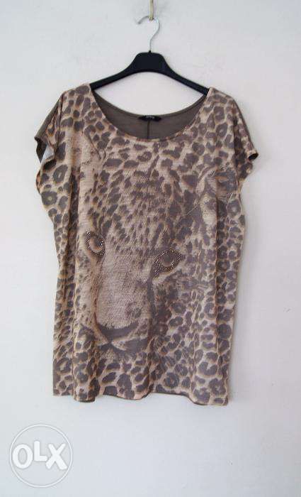 brazowa bezowa bluzka t-shirt typu basic oversize panterkowa wpanterke