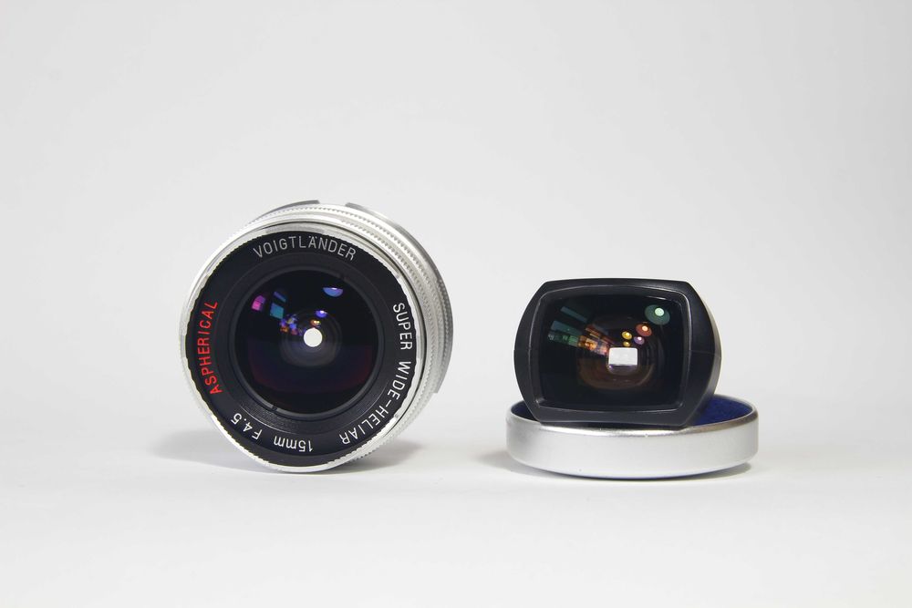 Voigtlander Super-Wide Heliar 4.5/15 + 15mm finder