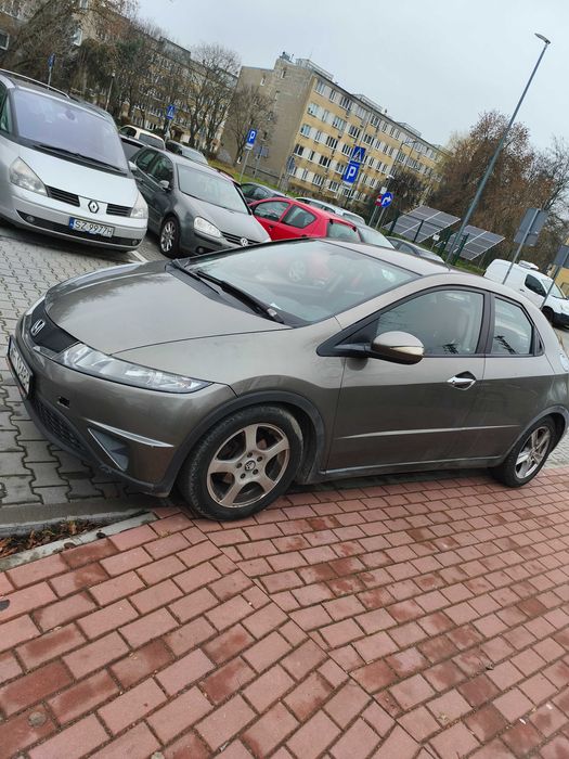 Honda Civic 1.8 i-VTEC STAN IGLA