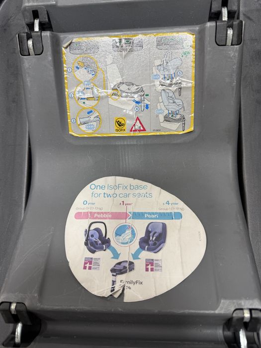 Babycoque Pebble + Base Isofix + Cadeira Pearl (Bébé Confort)