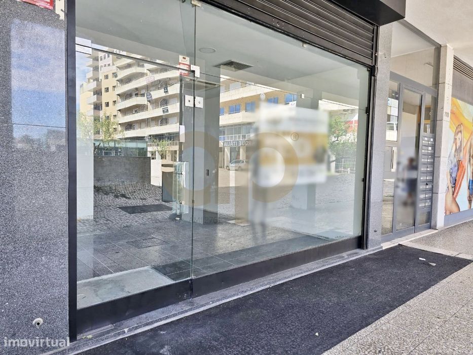 Excelente oportunidade-Arrenda Loja na Rua Júlio Dinis, Boavista