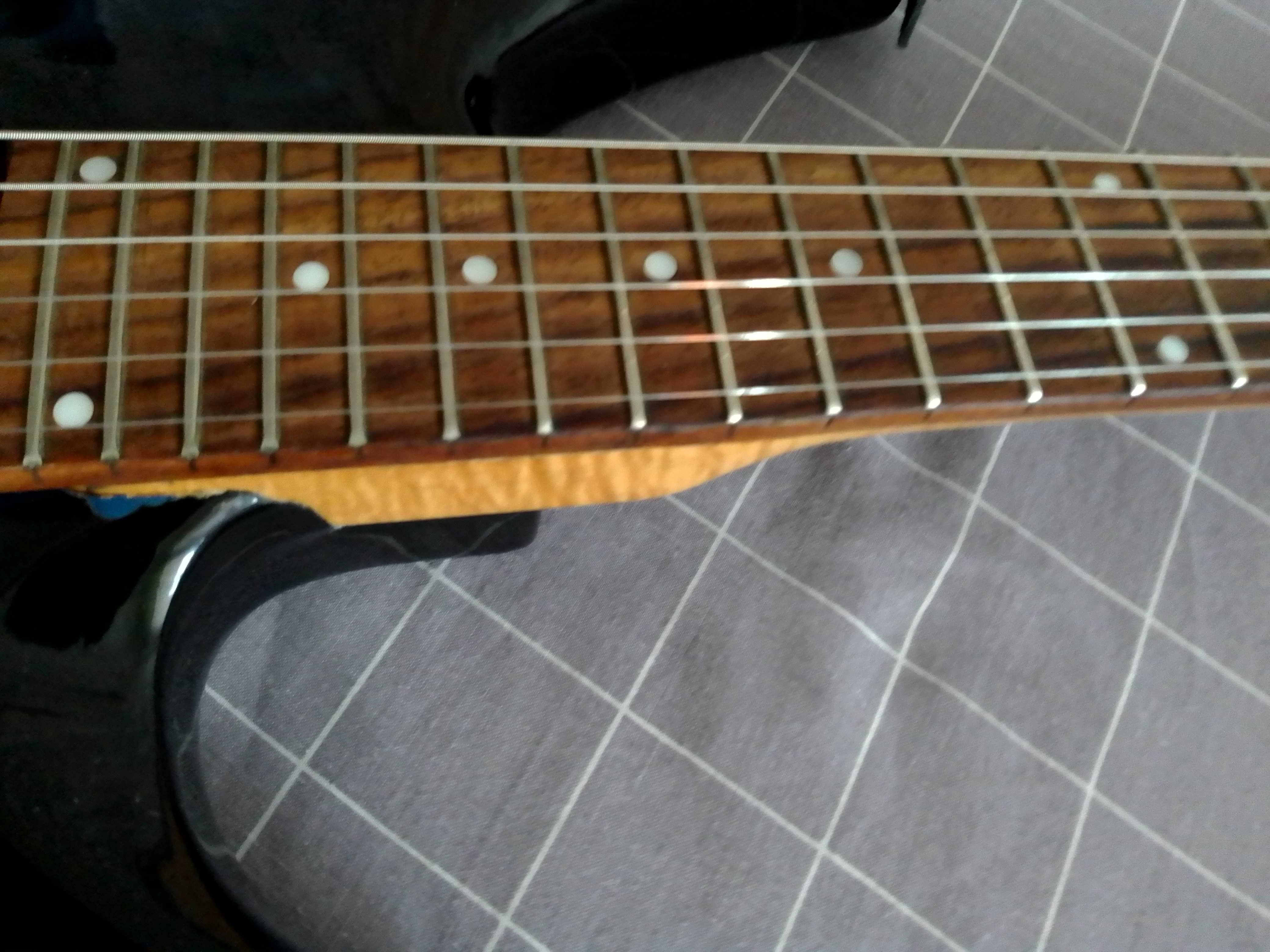 Электрогитара STAR SUN+процессор KORG
