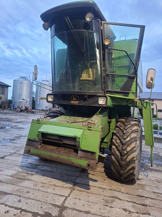Kombajn john deere 1065 silnik 6 turbo sieczkarnia kabina klimatyzacja
