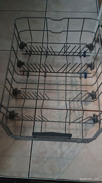 Dolny kosh do zmywarki Beko DSFS 6831