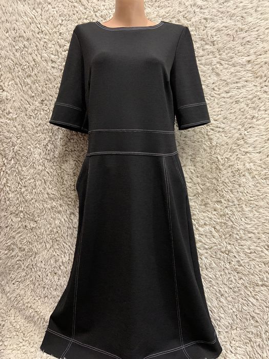 Дуже гарна сукня Next