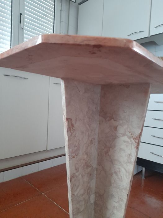 Mesa de encostar de pedra verdadeira