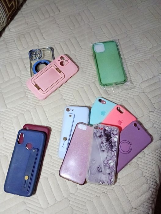 Чохли на телефони, б/у