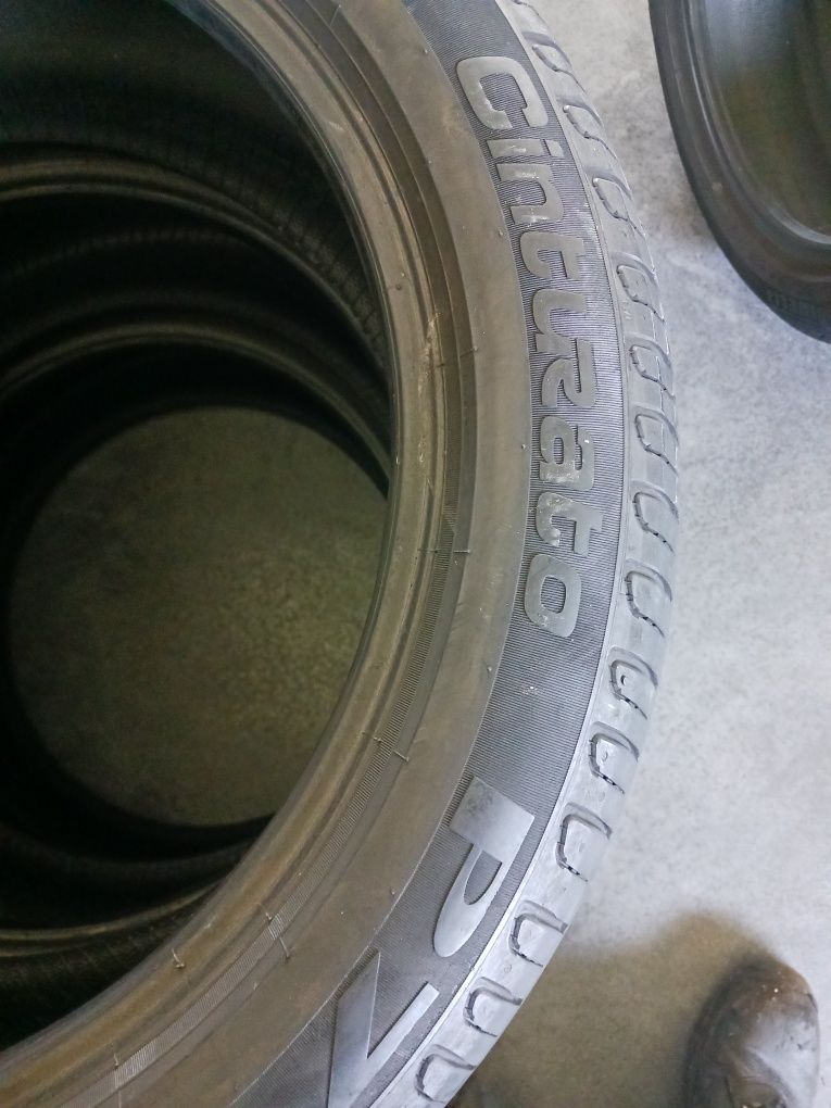 Vendo pneus semi-novos 245/45/18 Pirelli