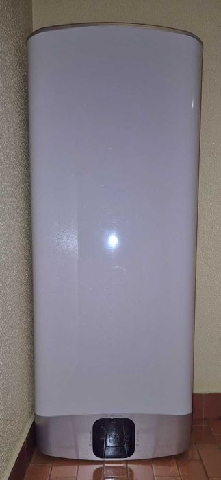 Termo-acumulador ARISTON VELIS EVO 100