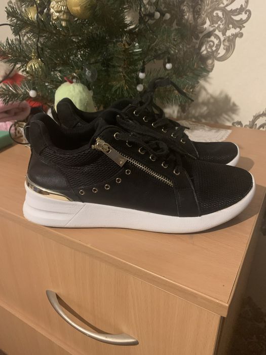 Кроссовки женские Aldo 41