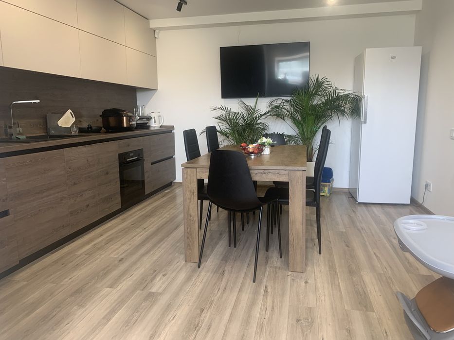 Продається ранчо в пригороді Ужгорода на дві сімʼї