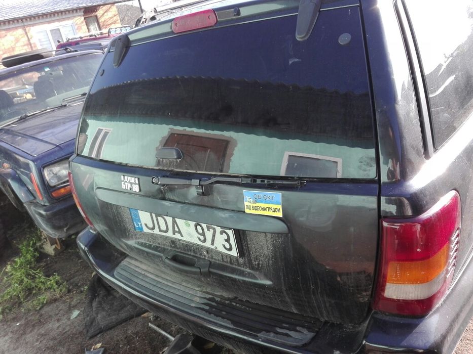 Ляда. Задні двері на джип 1991—2004.рік