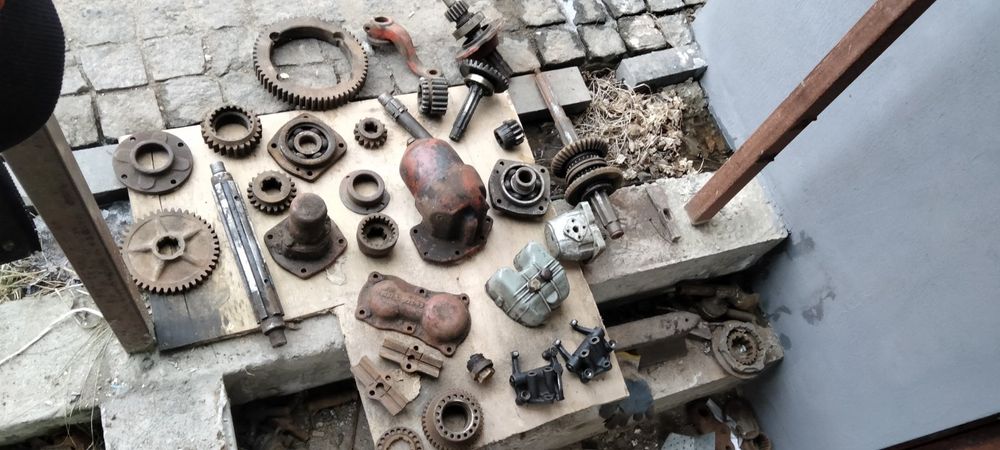 Продам головний вал Т-25