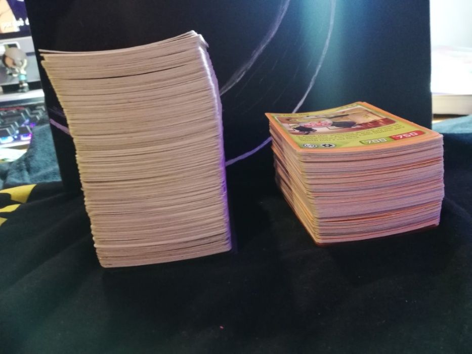 345 cromos dos Invizimals