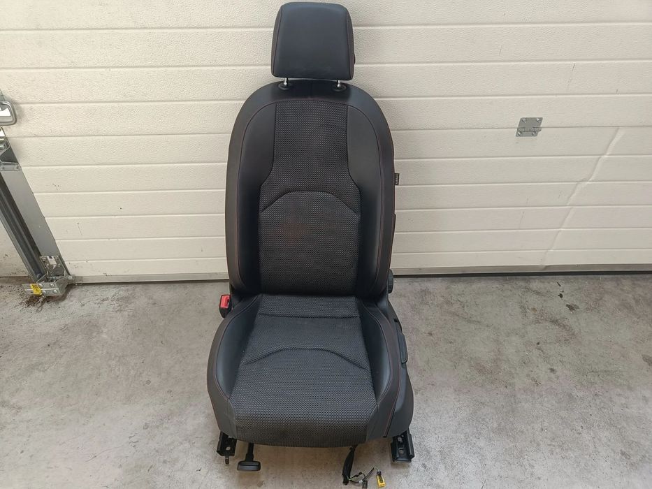 Fotel Kierowcy Lewy Seat Leon 3 III 5 Drzwi Przedni Przód Skóra FR