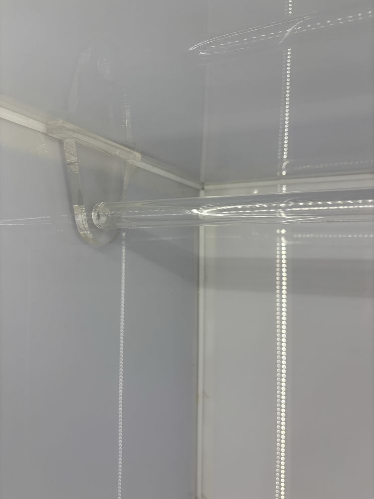 Szafa gablota wystawowa plastikowa z oswietleniem led ciuchy box szafk