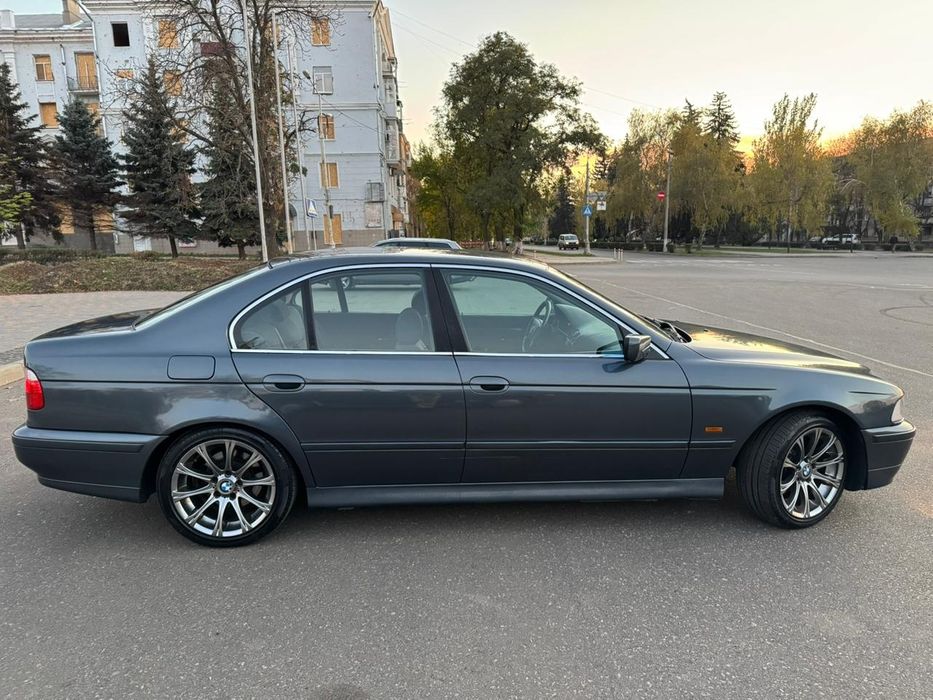 Свіжа БМВ Е39 2.0tdi 2001рік стан супер