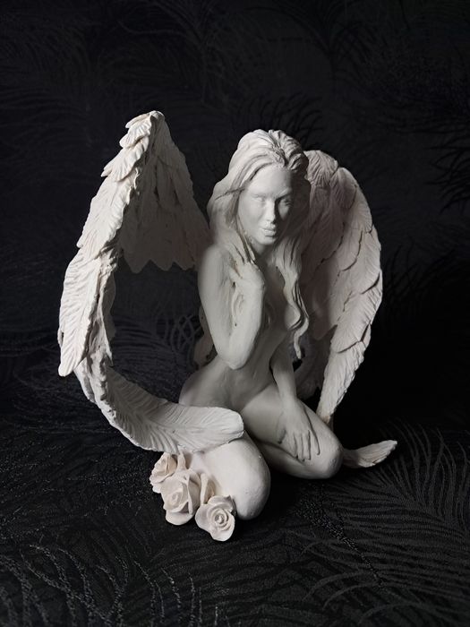 Статуетка дівчина ангел.