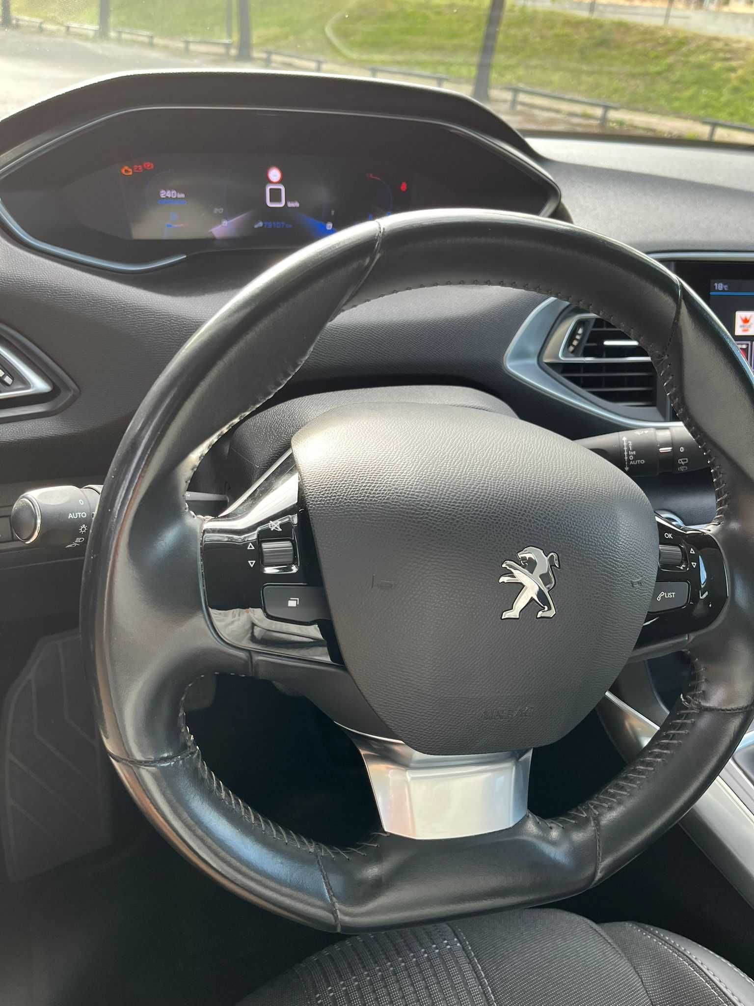 Peugeot 308 BlueHdi Allure