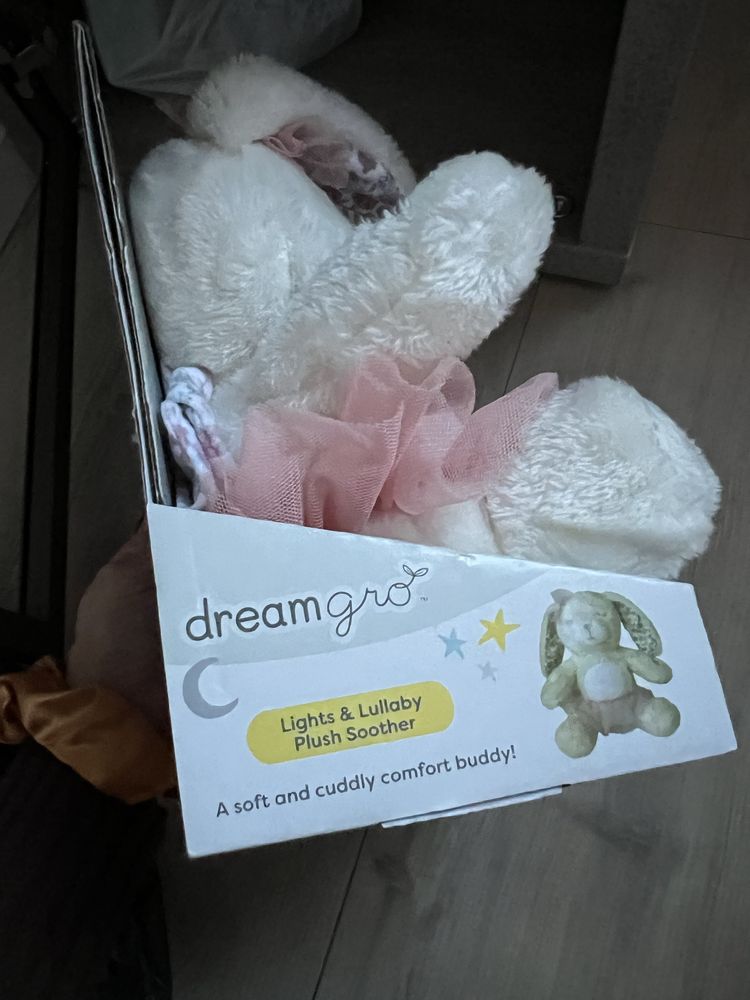 Dreamgro interaktywny pluszak z melodyjka i swiatelkiem do spania