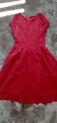 Koronkowa sukienka, roz. 146