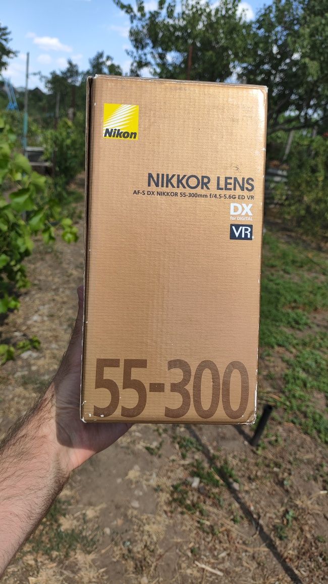 Объектив Nikkor 55-300 DX VR 1:4.5-5.6