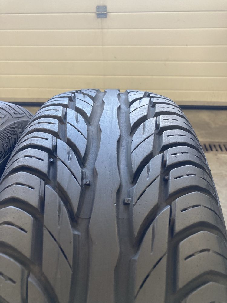 205/60 R16 Uniroyal letnie