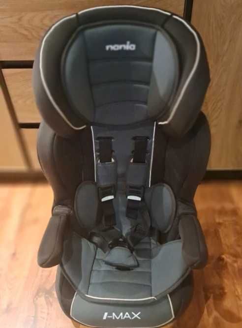 Fotelik samochodowy dla dziecka 9-36 kg stan bardzo dobry