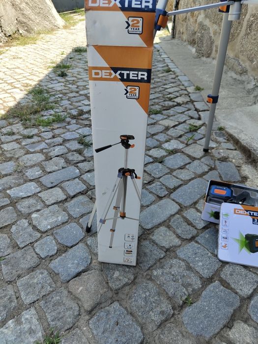 Vendo laser e tripé de obra Dexter