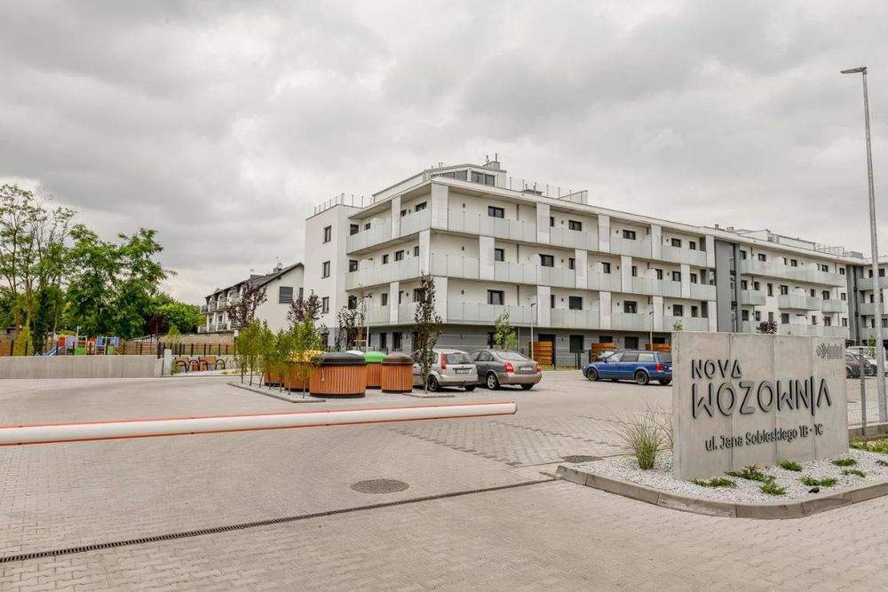 Wynajmę mieszkanie M2 z windą Leszno 2 pokoje z dużym balkonem