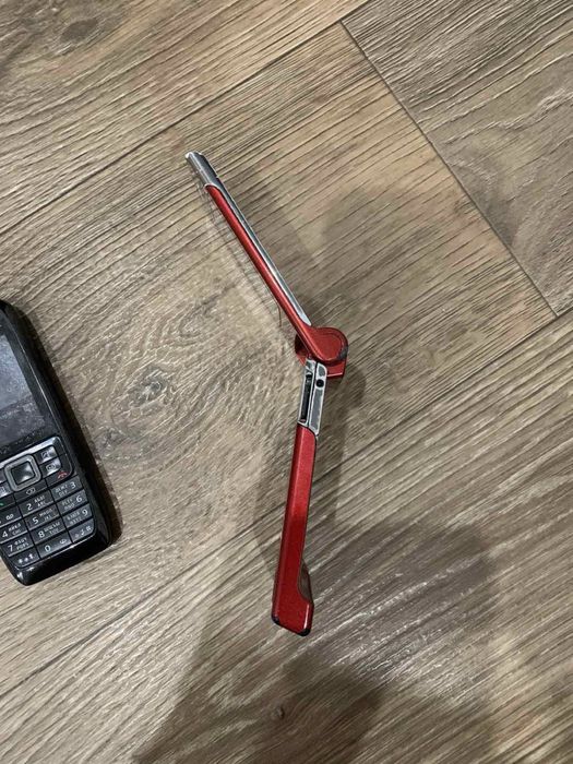 Продам нокіа n76 , e51 робочі, під відновлення н76 ,е51