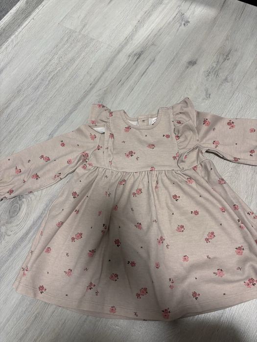 Сукня на дівчинку