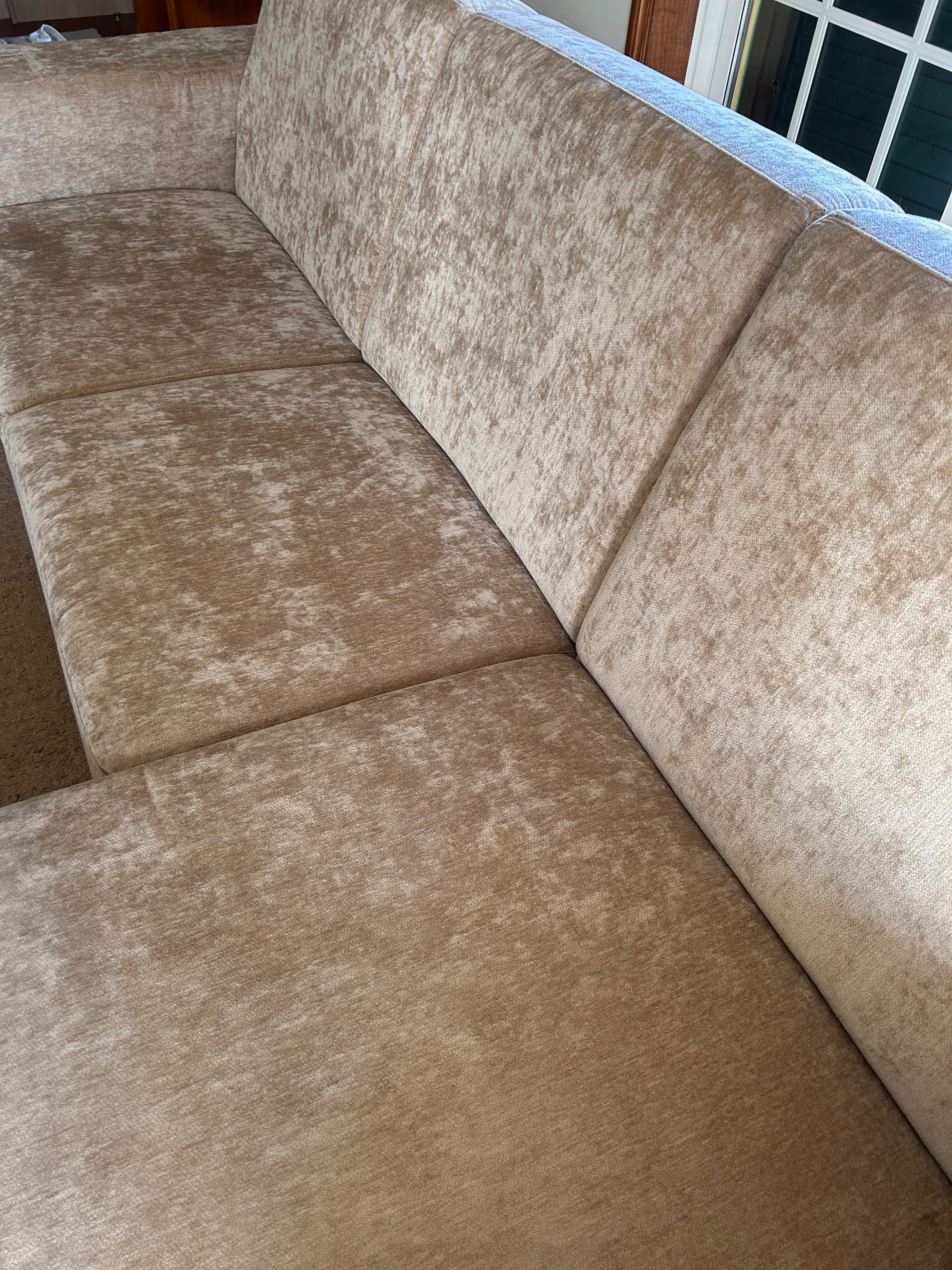 Sofá beje com Chaise longue