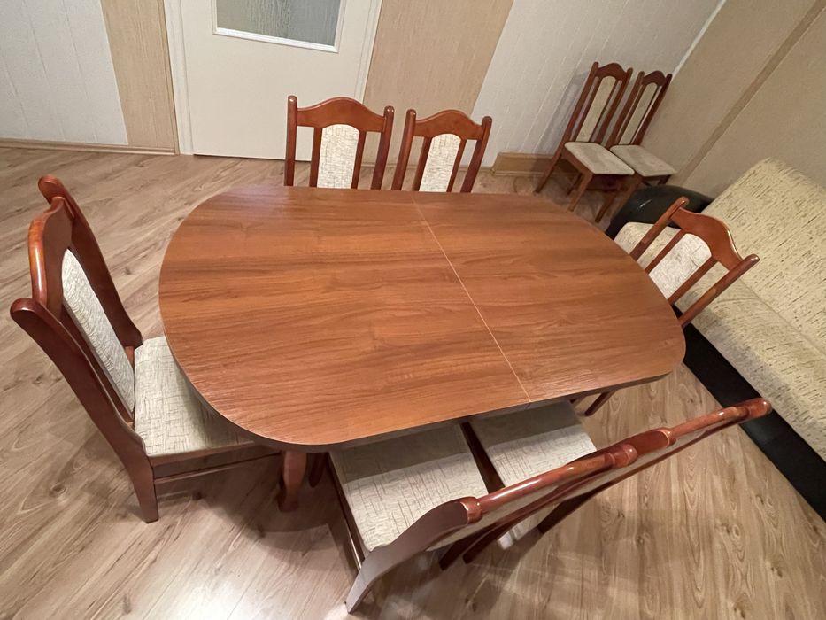 Sprzedam rozkładany stół drewniany