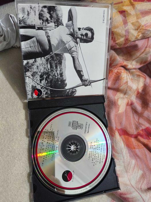 10,000 Maniacs – In My Tribe

CD sem riscos,