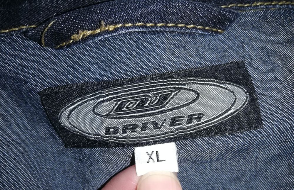 Джинсовий піджак / куртка (розмір XL)