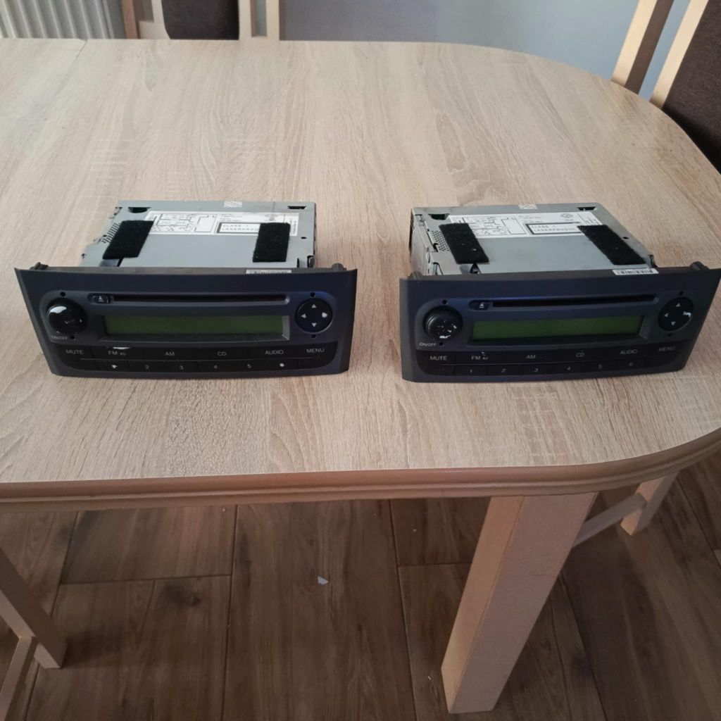 Sprzedam radio samochodowe Fiat Grandę Punto / Fiat Linea