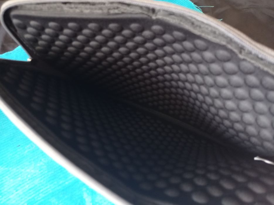 Чохол для планшета, ноутбука